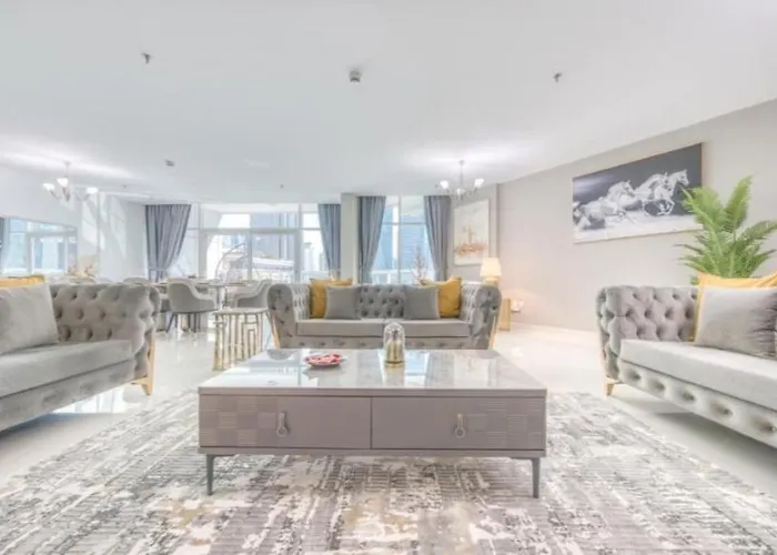 Luxurious 4-Bedroom Duplex Villa Apartment Near Jbr