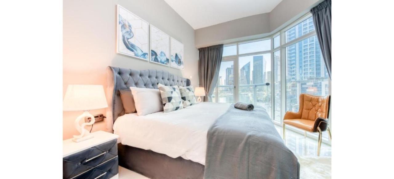 Apartment Luxurious 4-bedroom Duplex Near Jbr *