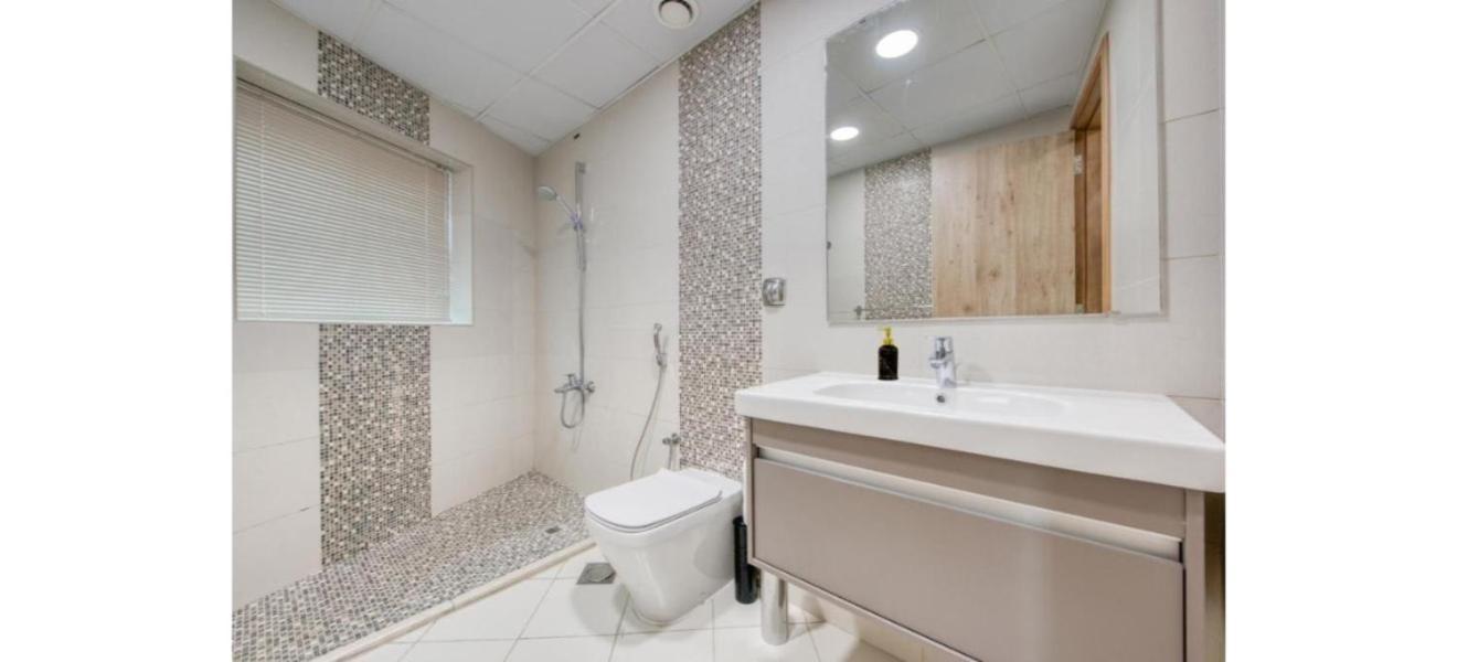 Luxurious 4-bedroom Duplex Near Jbr Apartment *